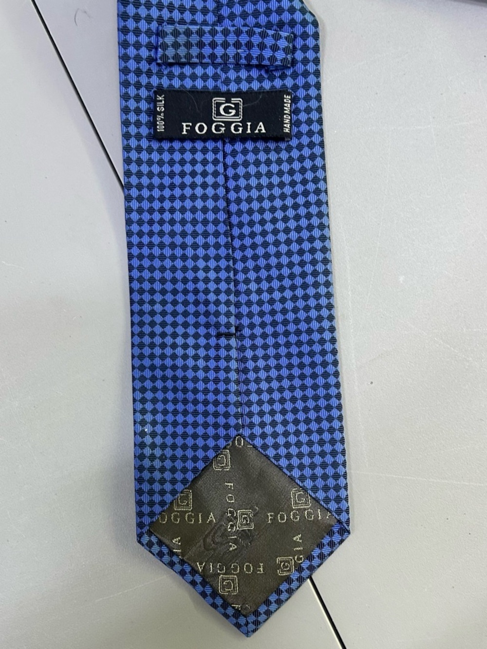 Foggia Men’s 100% Silk Blue Geometric Tie - Picture 4 of 5